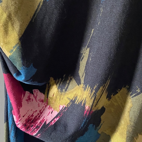 Le Chateau Dress - Picture 3 of 5